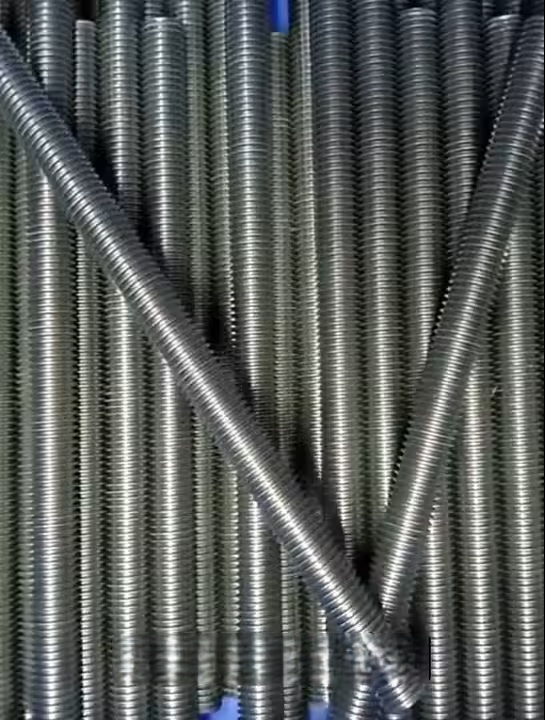 سيخ حديد ابيض صلب 36×1 متر 8.8